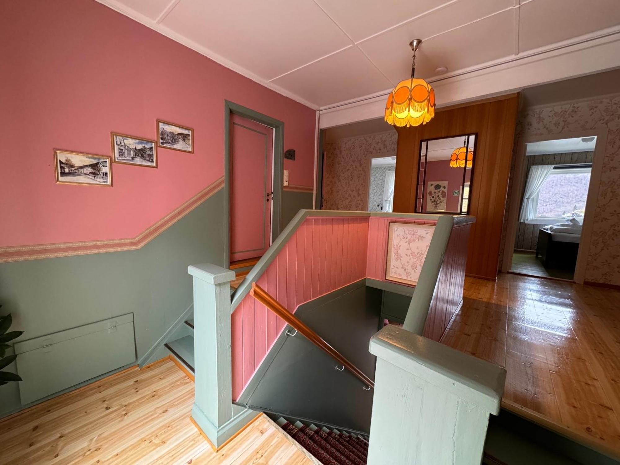 Svingen Guesthouse - Panoramic Fjord Views In Flam Luaran gambar